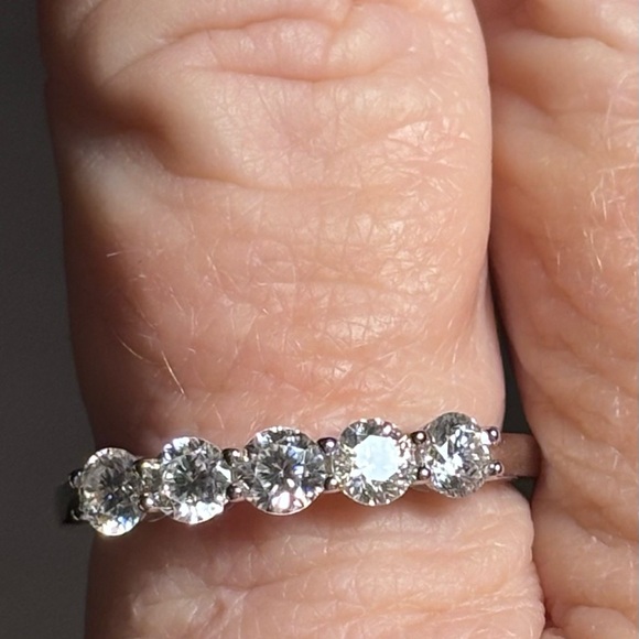 NEW Moissanite Band Ring Size 10 | 925 Sterling Silver | 0.50 CTW Sparkle - Picture 6 of 7